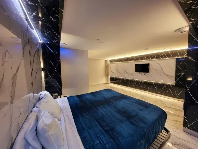 Umbrella Hotel Brooklyn Hotels near Bensonhurst Park