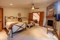 Huge 5 Bd Dog Friendly, Hot Tub, New Back Deck! - 4 tähden