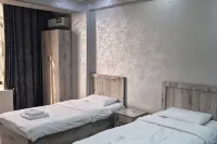 Sarvat Hotel