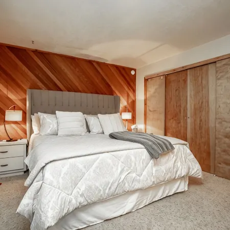 Mountain Home with Private Hot Tub, Sleeps 10, 1 Mile from Base of Mountain