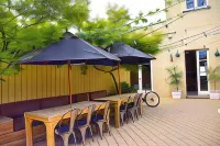 The Prince Albert Backpackers & Bar