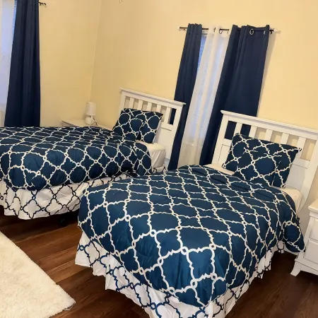 Charming 3-bedroom  2 bathroom home in brilliant Winter Haven,pet friendly, WiFi
