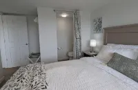 Oceanfront Home Views! Path to Beach! Dog Friendly! Great Outdoor Spaces-Updated - Wifi