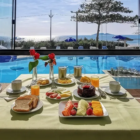 Ingleses Praia Hotel