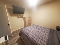 Modern Private Cottage Basement Unit