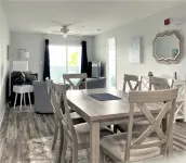 Coastal Retreat - 2BR CONDO - Homestays