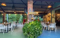 Mango's Park Port Dickson by Zuzu - bar