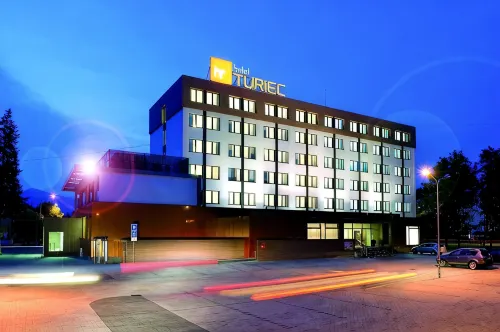 Hotel Turiec - parking