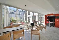 Aparthotel Adagio Strasbourg Place Kléber - Condos