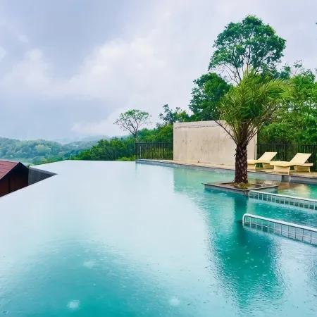 Manjoora Saddles Resorts & Spa