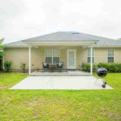 Upscale GAME ROOM, Movie Theater, Arcade, Fire Pit, 4BD/2BA Home with WIFI Hotel Exterior