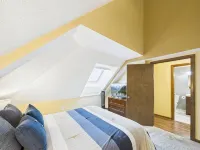 Relaxing Mountain Condo Steps from Killington Resort; Views, Pool & Shuttle! - balcony
