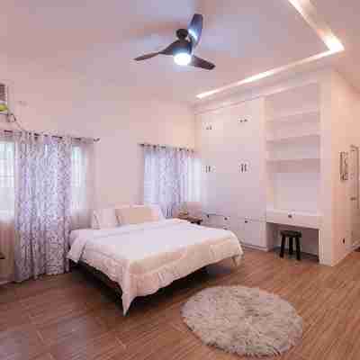 GAVs Abode: Your Spacious and Peaceful home in Duma Rooms