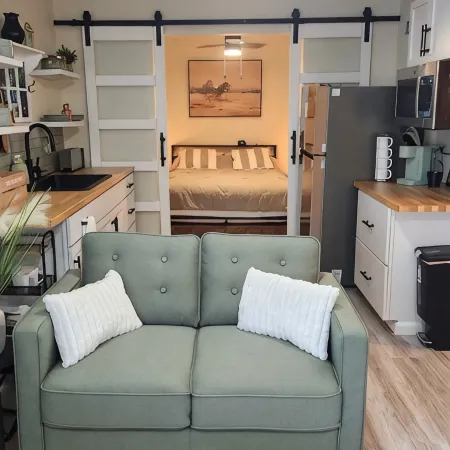 BRAND NEW! 1-bedroom apartment in the beautiful historic village of Greene, NY Hotele w: Chenango County
