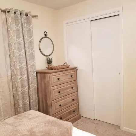 Lyle and Taylor present-Spacious Private Apt