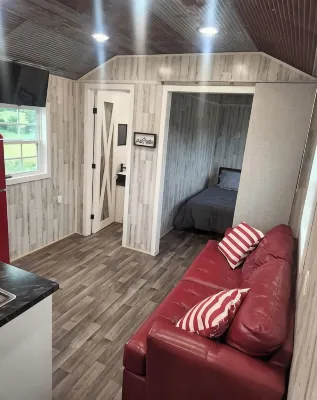 The Helen Hut-Brand New Modern Tiny Farmhouse!