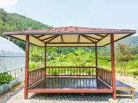 Wonju Gamaksan Hwangtobang Pension Hotels near Baeglyeonsa