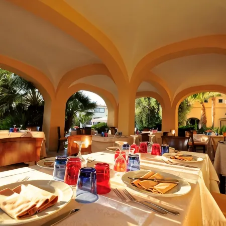 Hotel Arbatasar