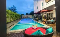 The Palm Hotel - พร้อมWifi