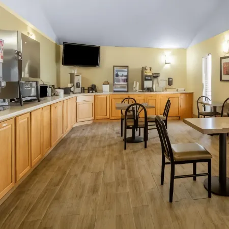 Super 8 by Wyndham Cheyenne WY