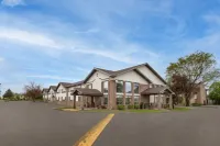 Super 8 by Wyndham Longmont/Twin Peaks