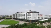 Brilliant Hotel & Convention Center - Kitchens