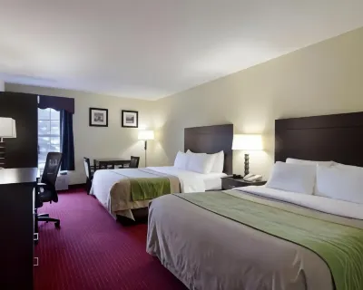 Quality Inn & Suites Little Rock West Hotels near War Memorial Stadium
