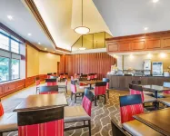 Comfort Suites - parking
