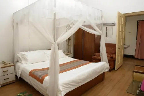 Makerere University Guest House - Pensions