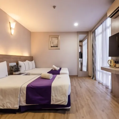 Lavender Inn Nusa Bestari Отели рядом с достопримечательностью «Торговый центр Перлинг»