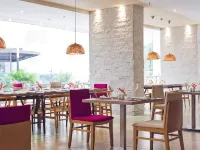 Courtyard by Marriott Santa Marta Resort - servizio colazione