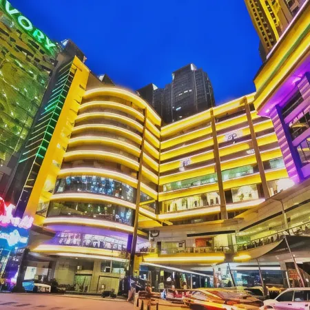 Apple Hotel Times Square Отели рядом с достопримечательностью «Особняк Саффолк-хаус»