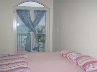 Oceanspray Beach House!!w/ Large Saltwater Pool) in the Heart of the Bahamas. - 3 tähden