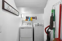 Spacious Home in the heart of the Bay - Bintang 2