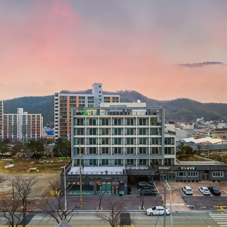 Noble Hotel
