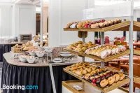 Exe Sevilla Macarena - breakfast