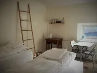 Saltvík Farm Guesthouse - parking