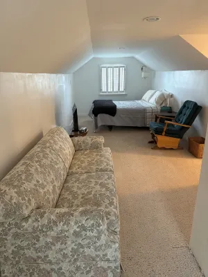 Charming 3-bedroom house with WiFi and AC in Gwinn