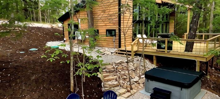Cedar Hill Cabin 2 Bed 2 Bath Cabin in the Ozarks • Hot Tub • Hotels in Boone County