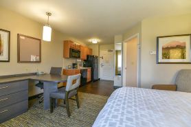 Candlewood Suites MEDFORD by IHG