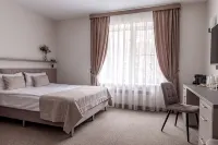 Staryij Dvorik na Mopra Hotel - Bãi đậu xe