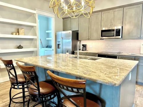 Near Biloxi Beach & One Block to Casinos with a Balcony! Biloxi Romance -1Br/1BA - balcony