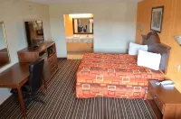 Royal Inn Greenville - parking