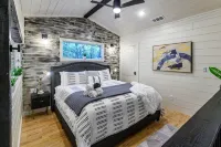 Romantic Luxury Cabin with Fire Pit and Trails - Alppimaja