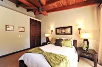 Beachfront Palms Villa on Flamingo Beach - PRIVATE Home at 5 Star Resort! - balcony