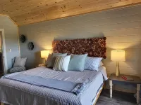 All New Firefly Cottage in the Woods Overlooking Red River Gorge Geological area メニフィーのホテル