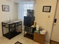 Two Bedroom home near UGA - with newly renovated floors!! - 2-Star