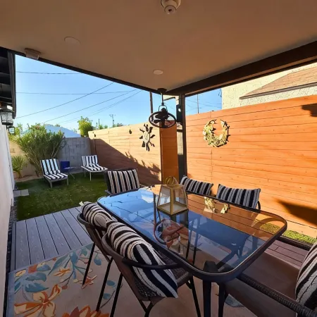 Downtown Tempe House Beauty with Yard! Mill 3 Blocks. ASU Half Mile.