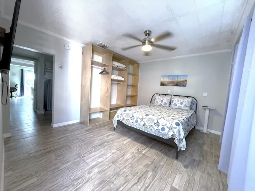 Madeira Beach1 Waterfront & 2-3 minutes' Walk to the Beach - Apartments