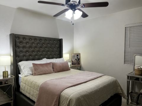 Modern 1/2 Duplex in Sierra Vista